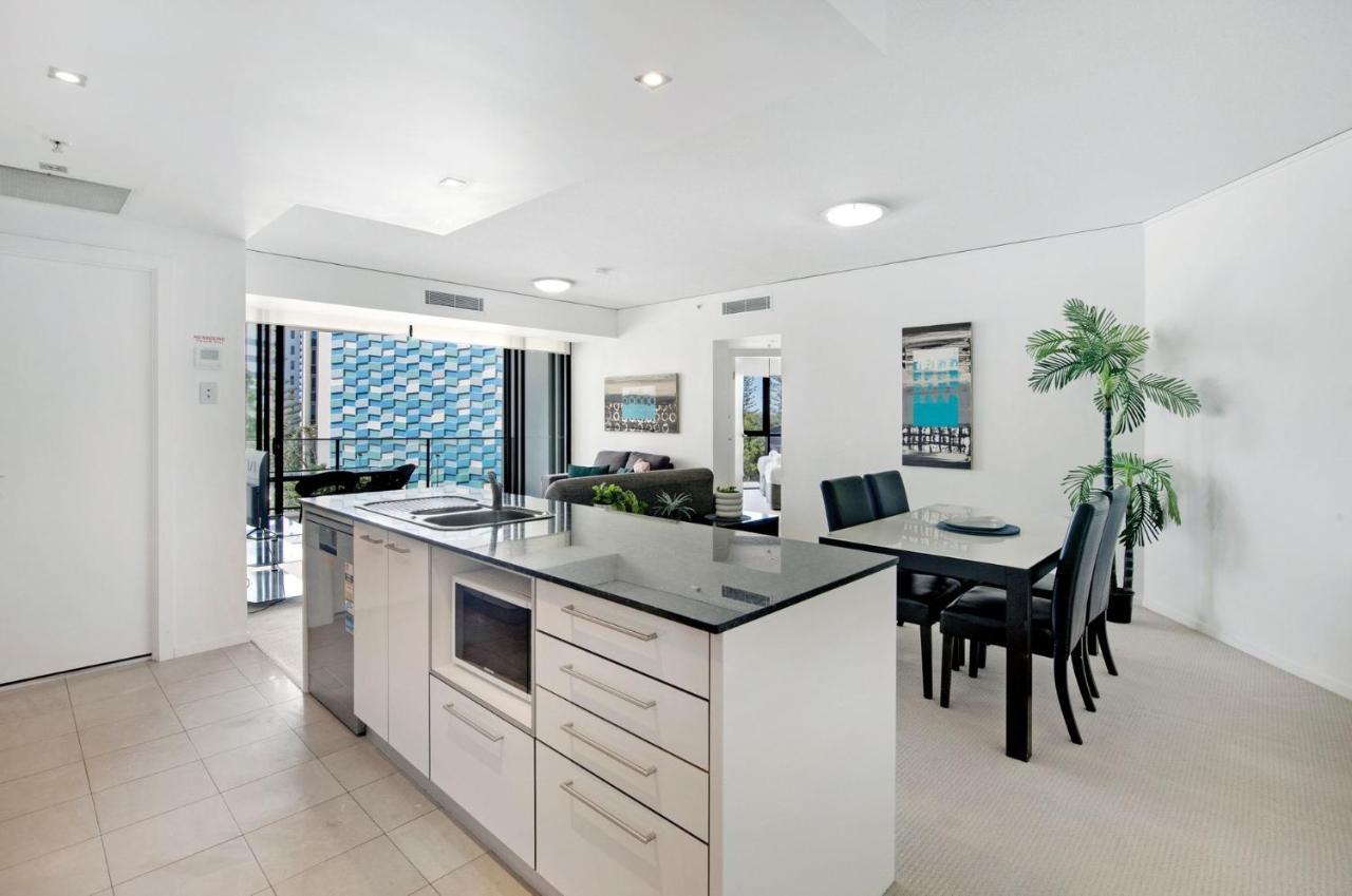 Getaway To Sierra Grand 2 Bedroom - Coasthm Apartment *